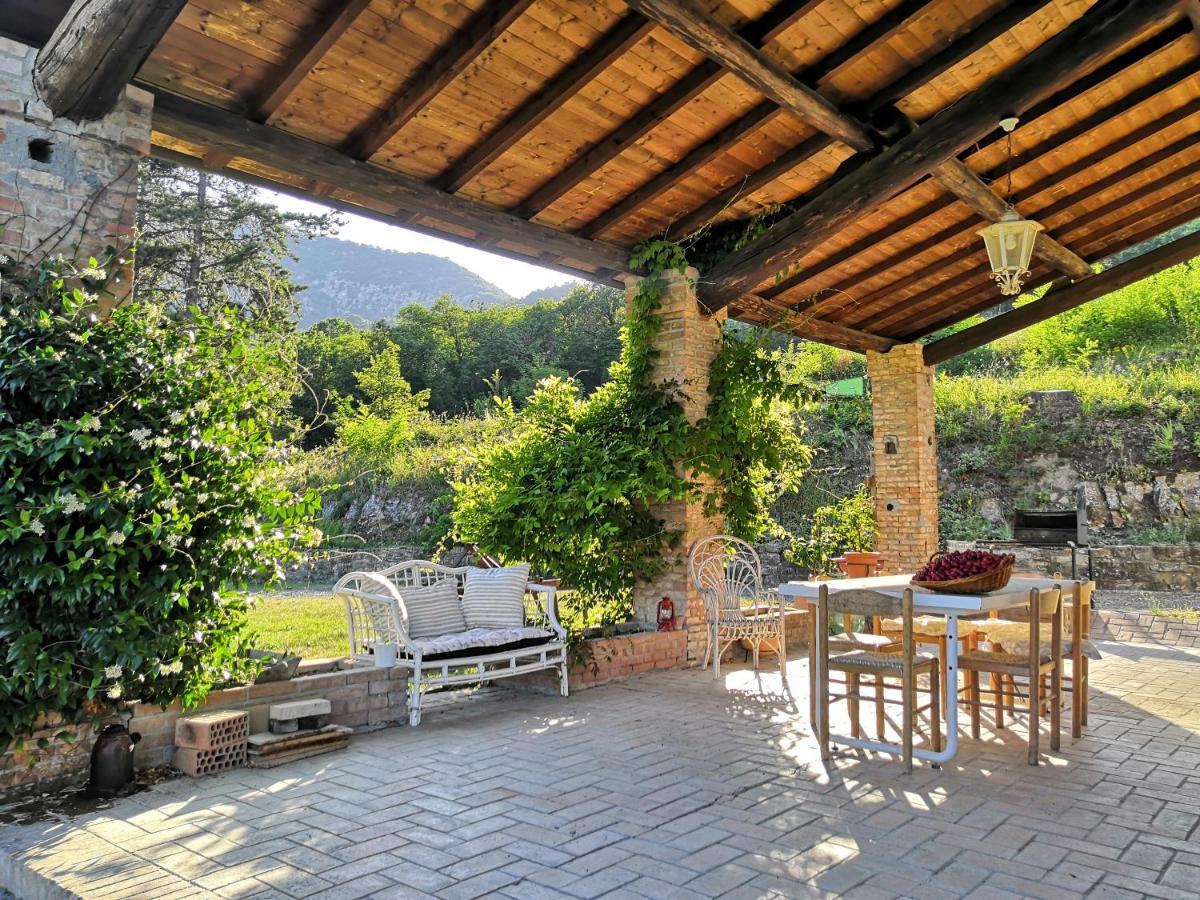 B&B Demetra Solignano Экстерьер фото